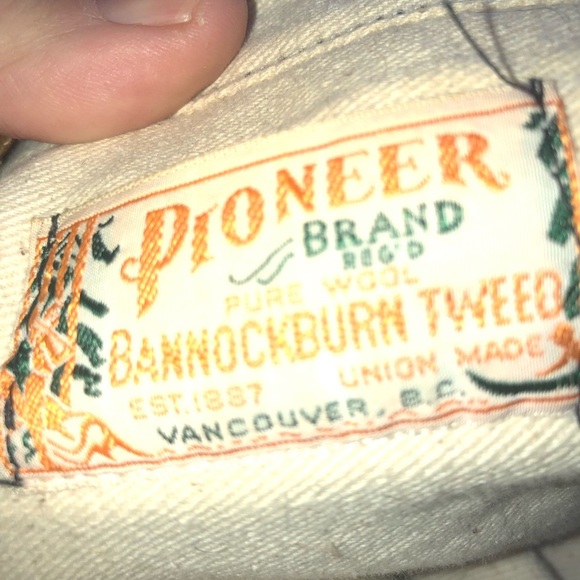 Vintage Pioneer brown tweed hunter pants, button suspenders. 36” waist-preloved - Picture 4 of 10